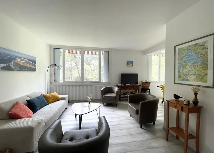 Maison Familiale A : 3 Chambres, Jardin Sous Les Pins, Wifi Fibre, Proche Et Centre - Fr-1-420-145 * Arcachon