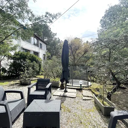 Σπίτι διακοπών Maison Familiale A : 3 Chambres, Jardin Sous Les Pins, Wifi Fibre, Proche Et Centre - Fr-1-420-145